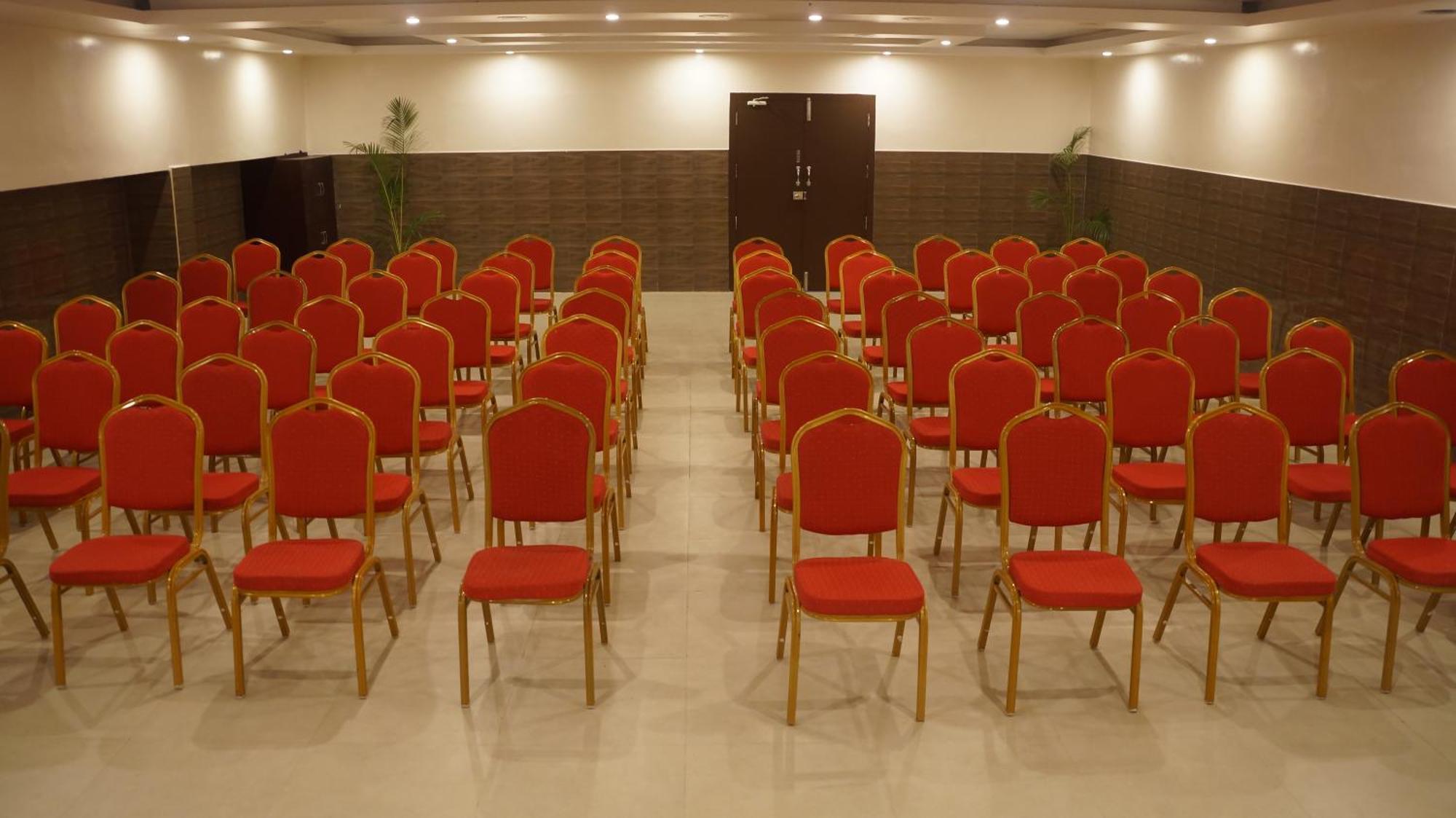 Kani Residency Hotel Thoothukudi Bagian luar foto