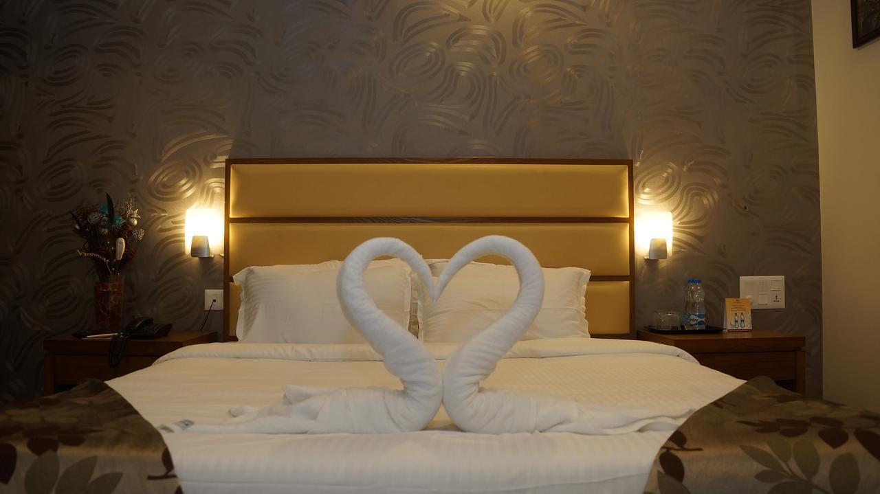 Kani Residency Hotel Thoothukudi Bagian luar foto