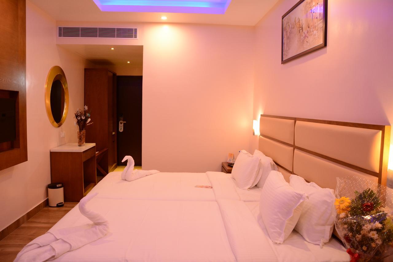 Kani Residency Hotel Thoothukudi Bagian luar foto