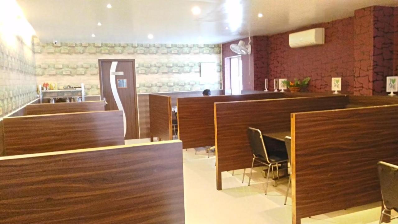 Kani Residency Hotel Thoothukudi Bagian luar foto